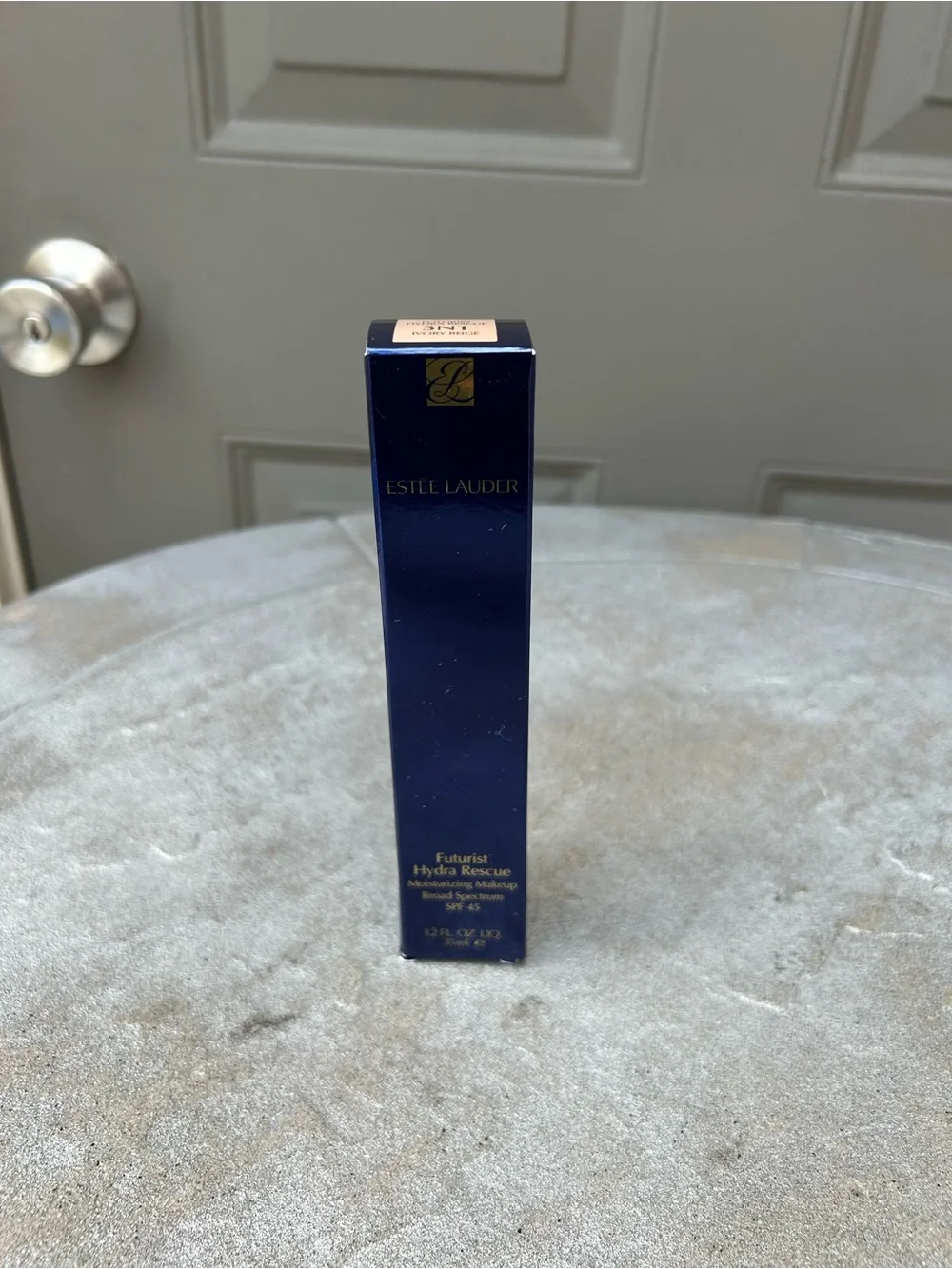 Estee Lauder Futurist Hydra Rescue Moisturizing Makeup - Beige